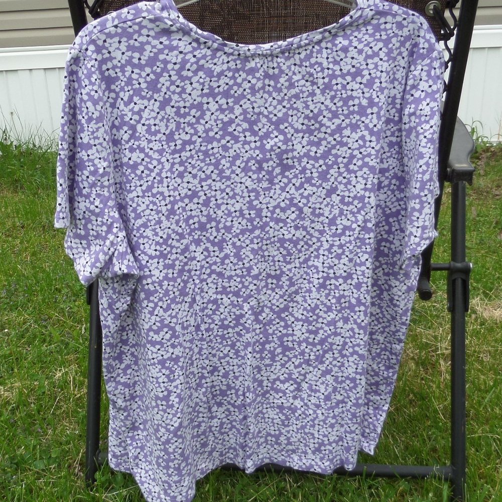 Croft and Barrow 2X pretty flowered short-sleeve T-shirt